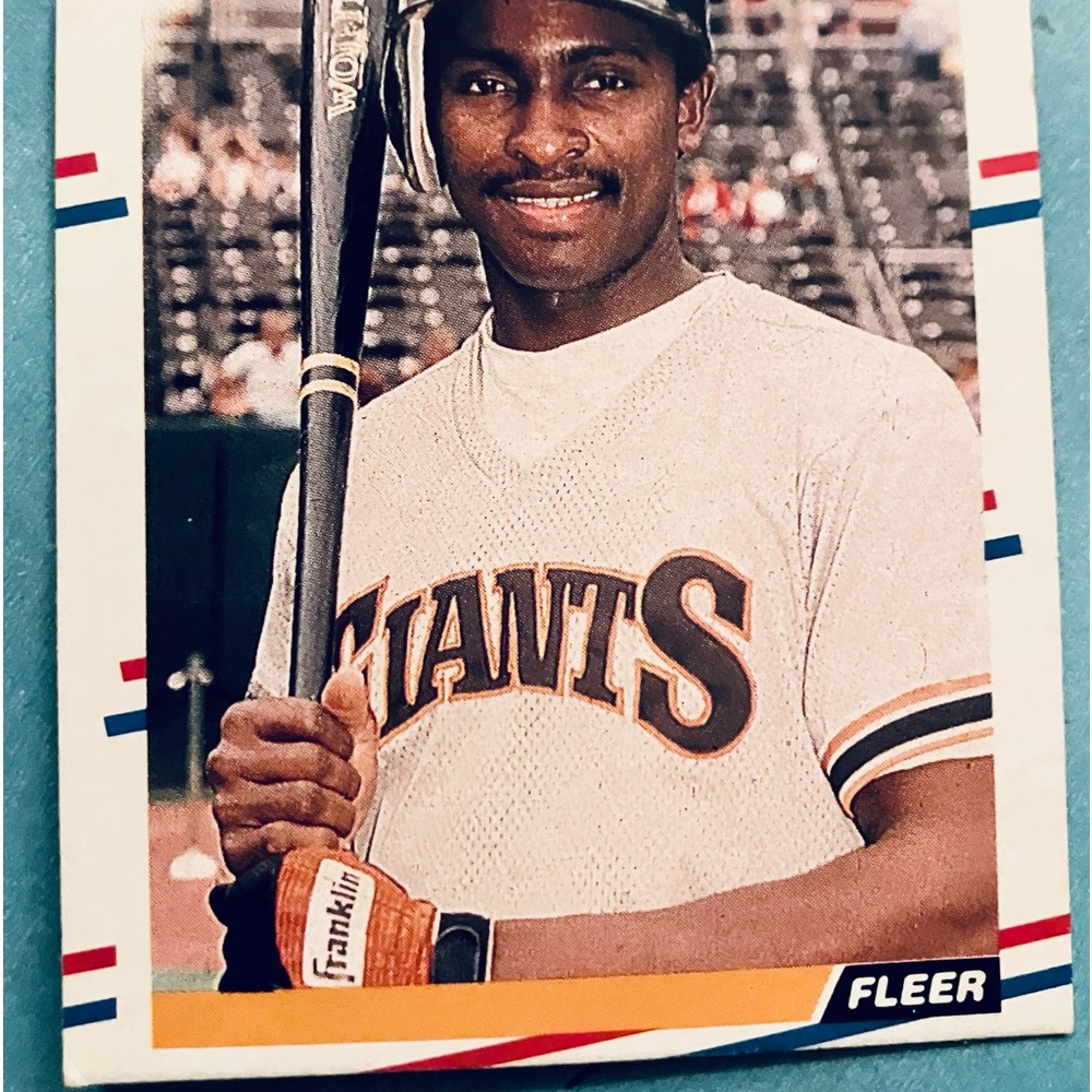 1989 Fleer Jose Uribe error card. Wrong D.O.B.Ungraded but in perfect condition!